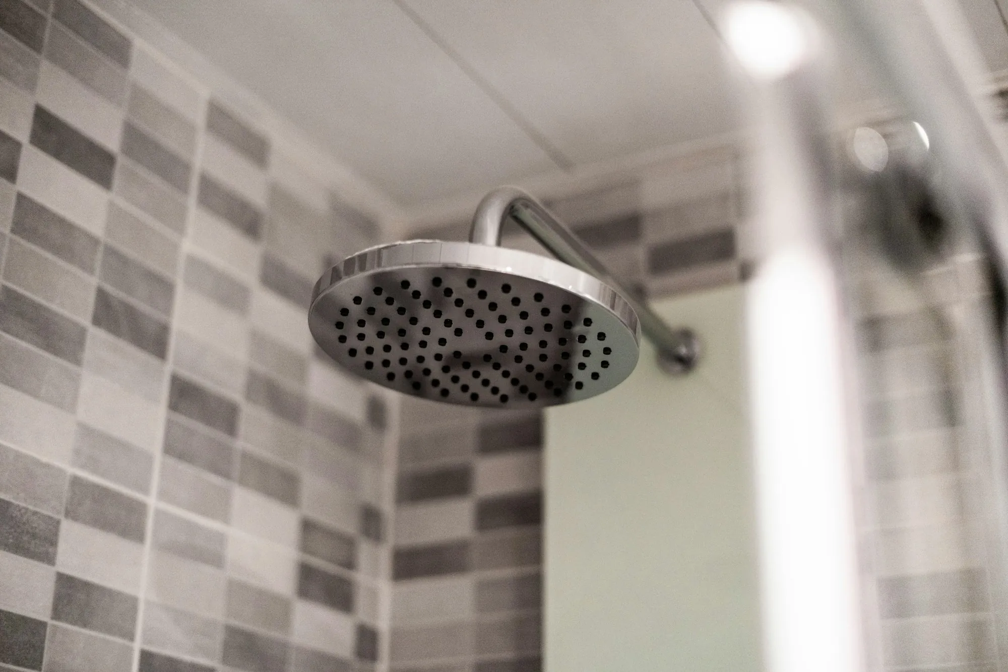 Stainless steel rain shower head